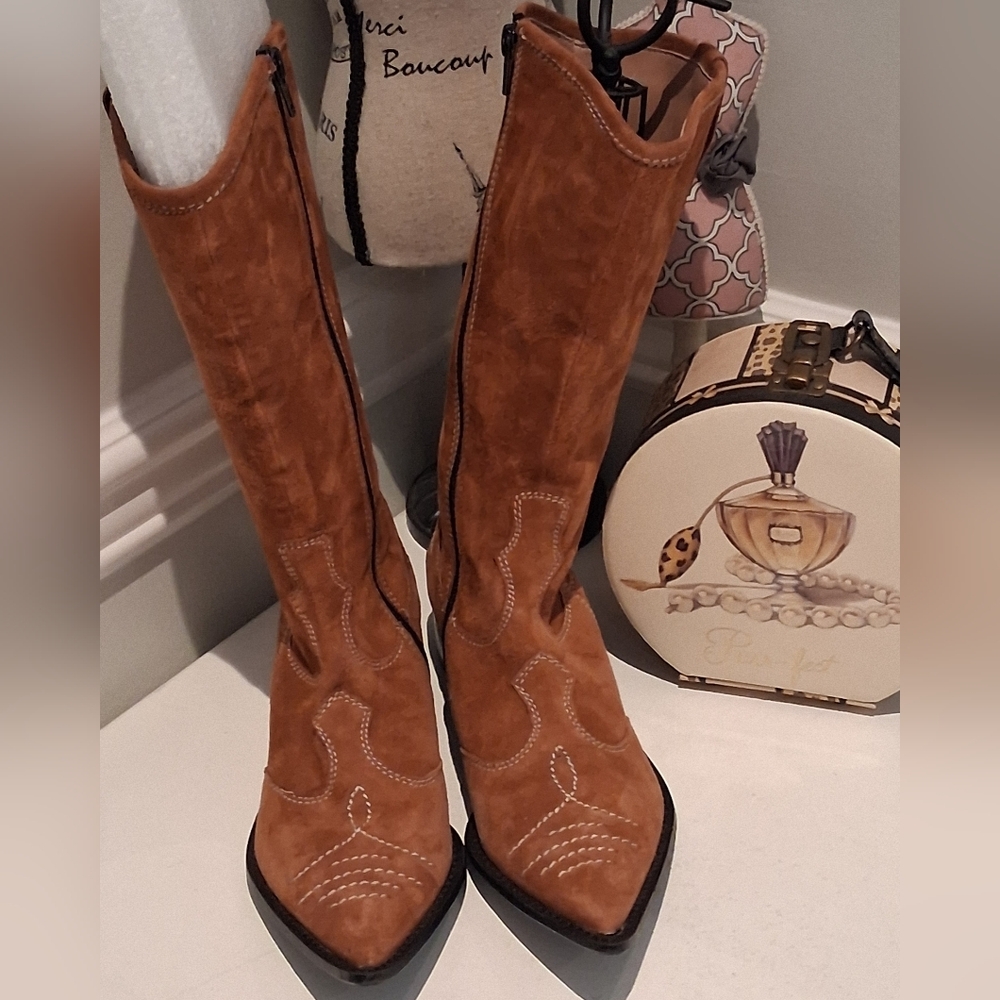 EXIT Rose Suede Western Cowboy Boots Sz 6M Like New